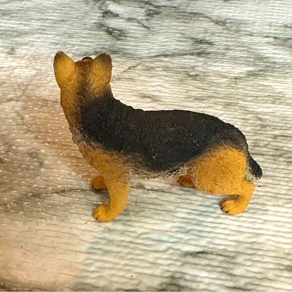 Schleich‎ German Shepherd Toy figure - Picture 2 of 6